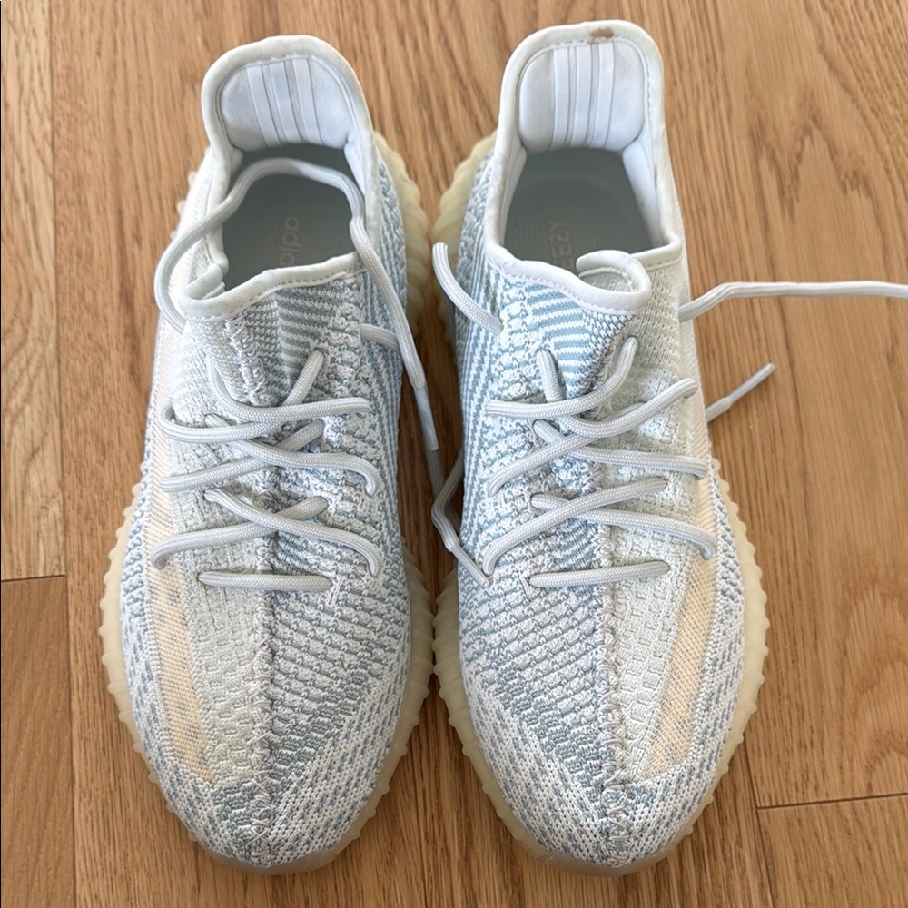 Yeezy Boost 350 Cloud non reflective